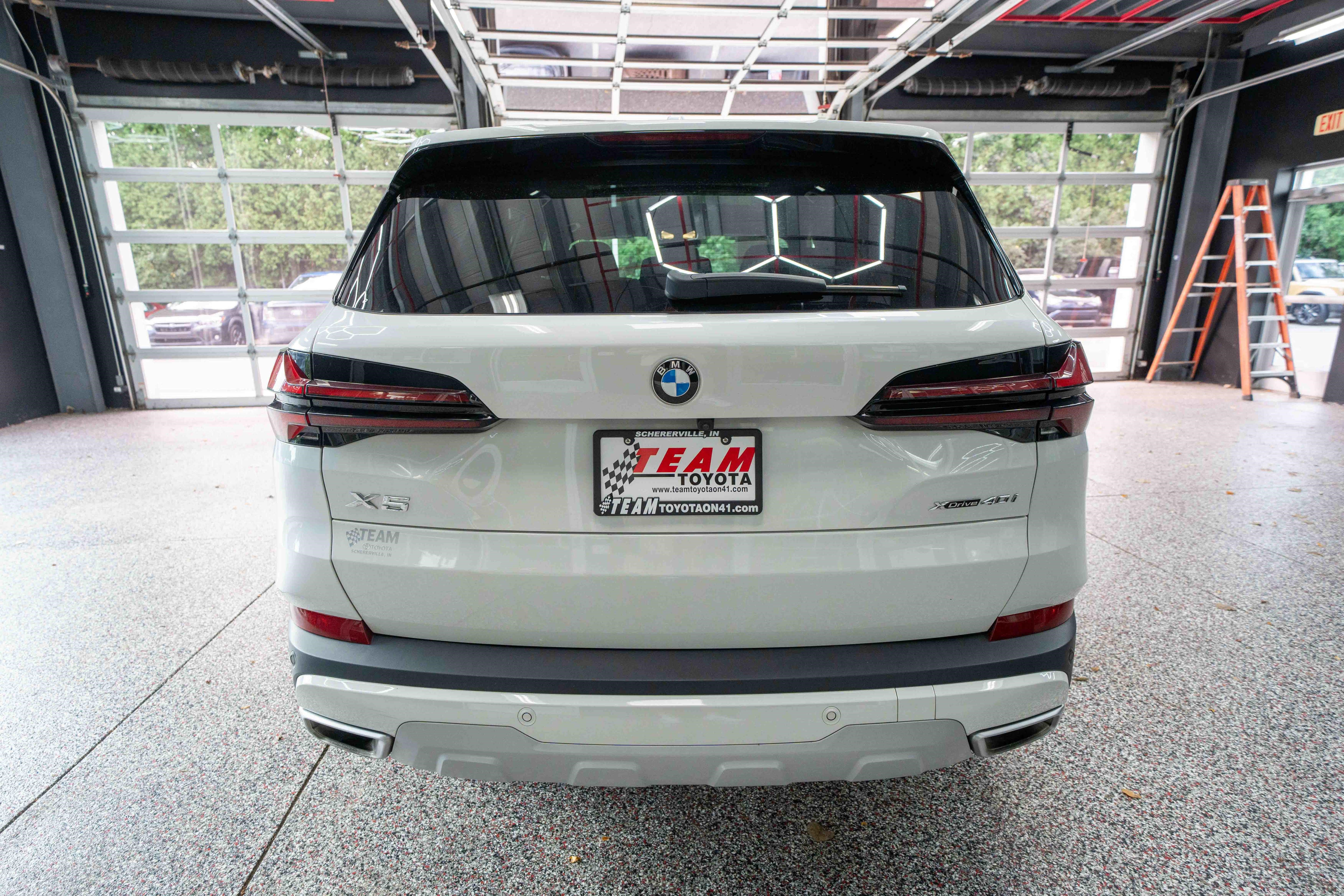 Used 2024 BMW X5 xDrive40i AWD/4WD image 3