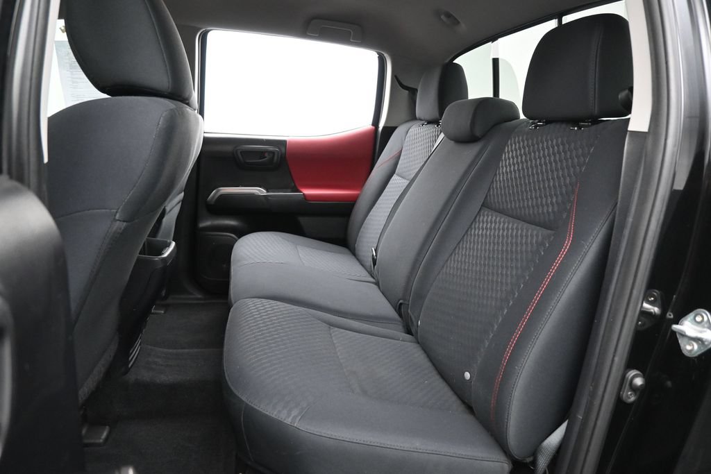 Used 2022 Toyota Tacoma SR5 w/ Technology Package RWD image 28
