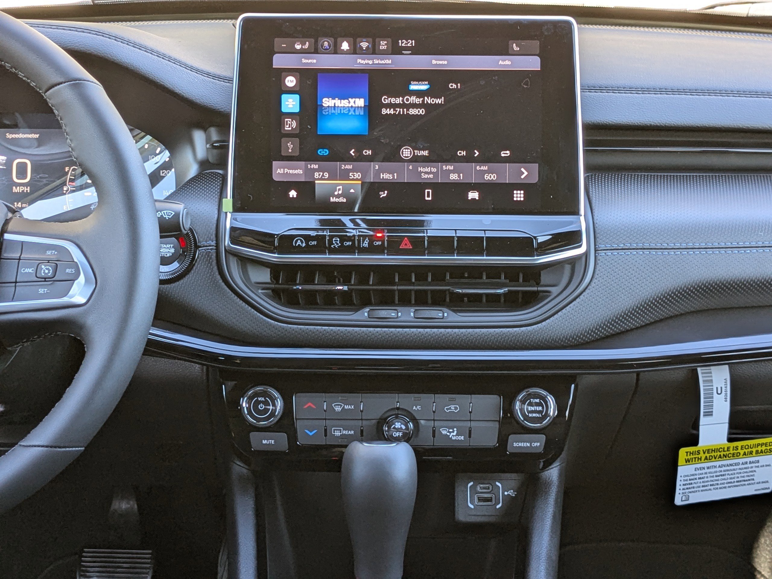 New 2026 Jeep Compass Latitude image 17