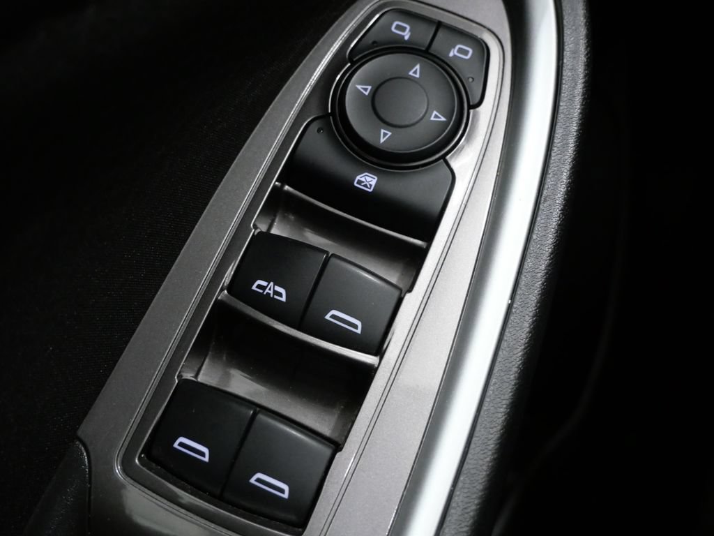 Used 2025 Chevrolet Malibu LT FWD image 13