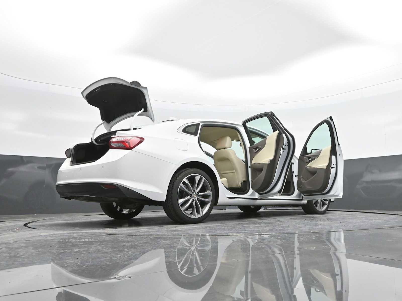 Used 2024 Chevrolet Malibu LT image 49