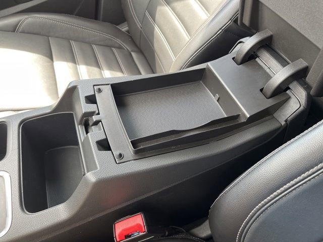 Used 2017 Ford Escape SE w/ SE Leather Comfort Package image 30