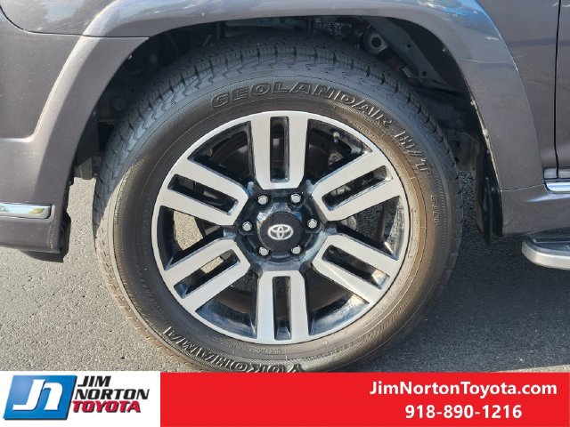 Used 2017 Toyota 4Runner Limited AWD/4WD image 13