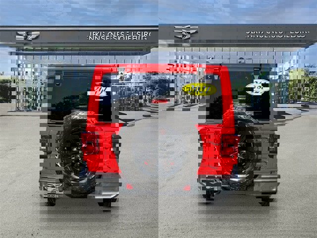 Used 2021 Jeep Wrangler Unlimited Sahara image 5