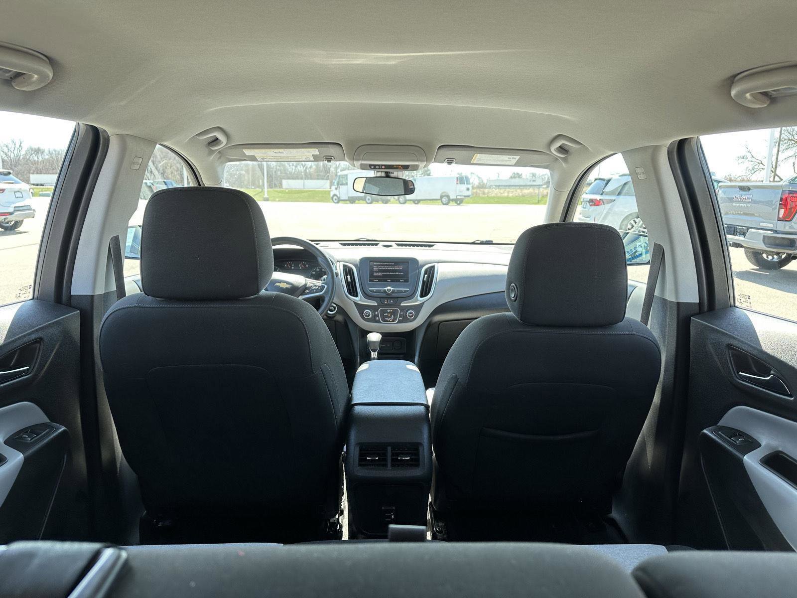Used 2022 Chevrolet Equinox LS AWD/4WD image 8