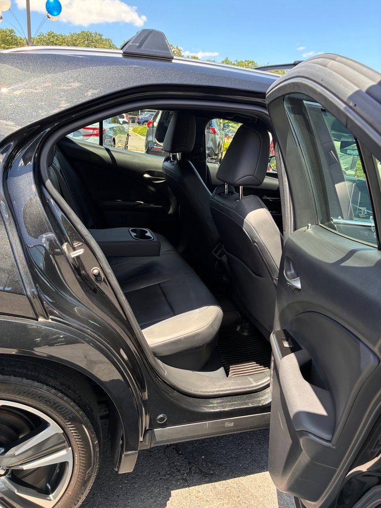 Used 2023 Lexus UX 250h AWD w/ Accessory Package (Z2) image 22