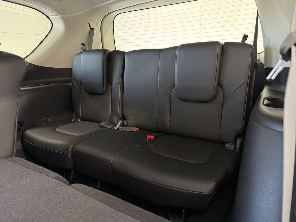Certified 2024 Nissan Armada SV w/ Cargo Package AWD/4WD image 16