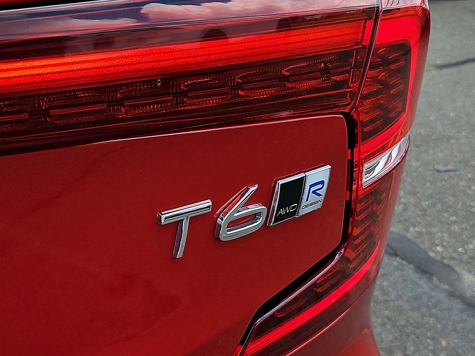 Used 2019 Volvo S60 T6 R-Design AWD/4WD image 31