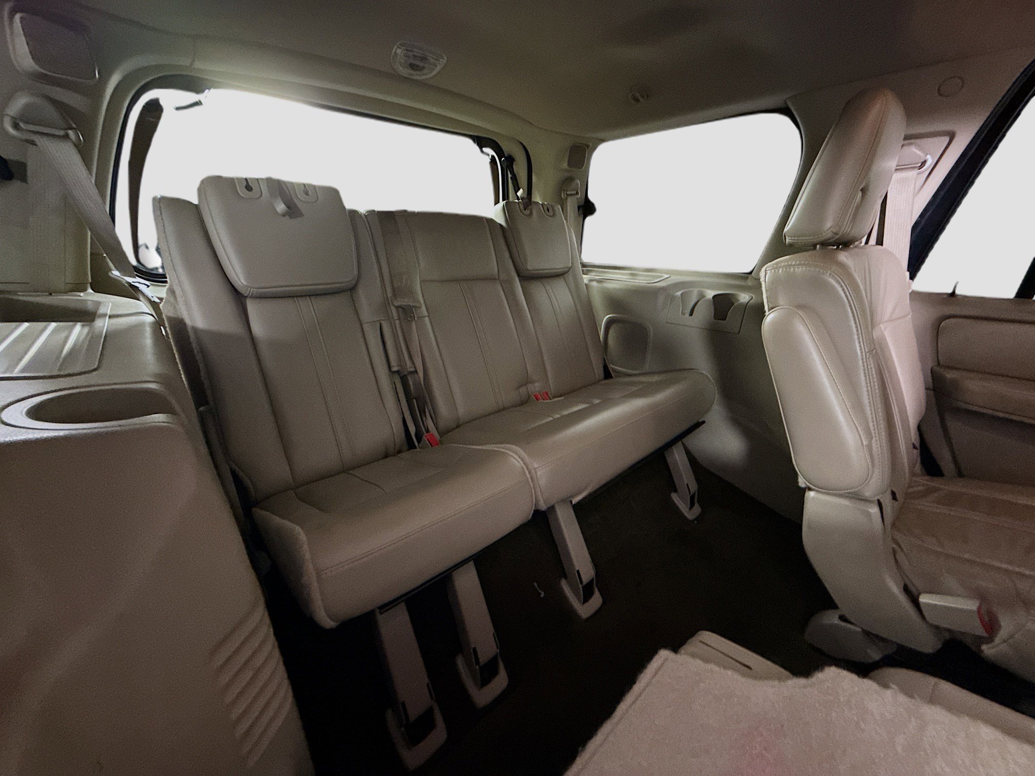 Used 2015 Lincoln Navigator 2WD image 41