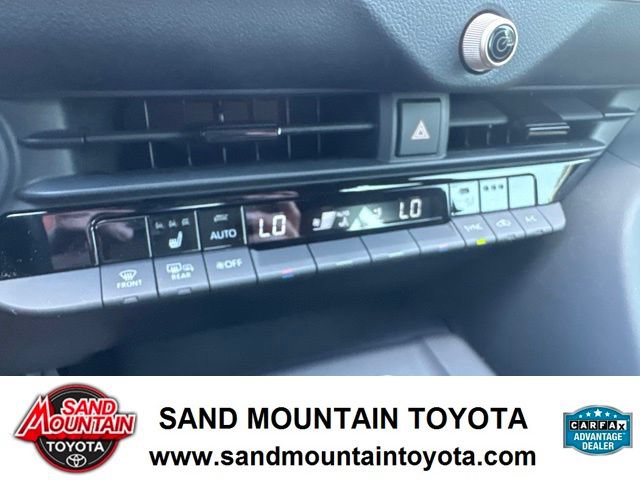 Used 2023 Toyota Crown AWD/4WD image 19