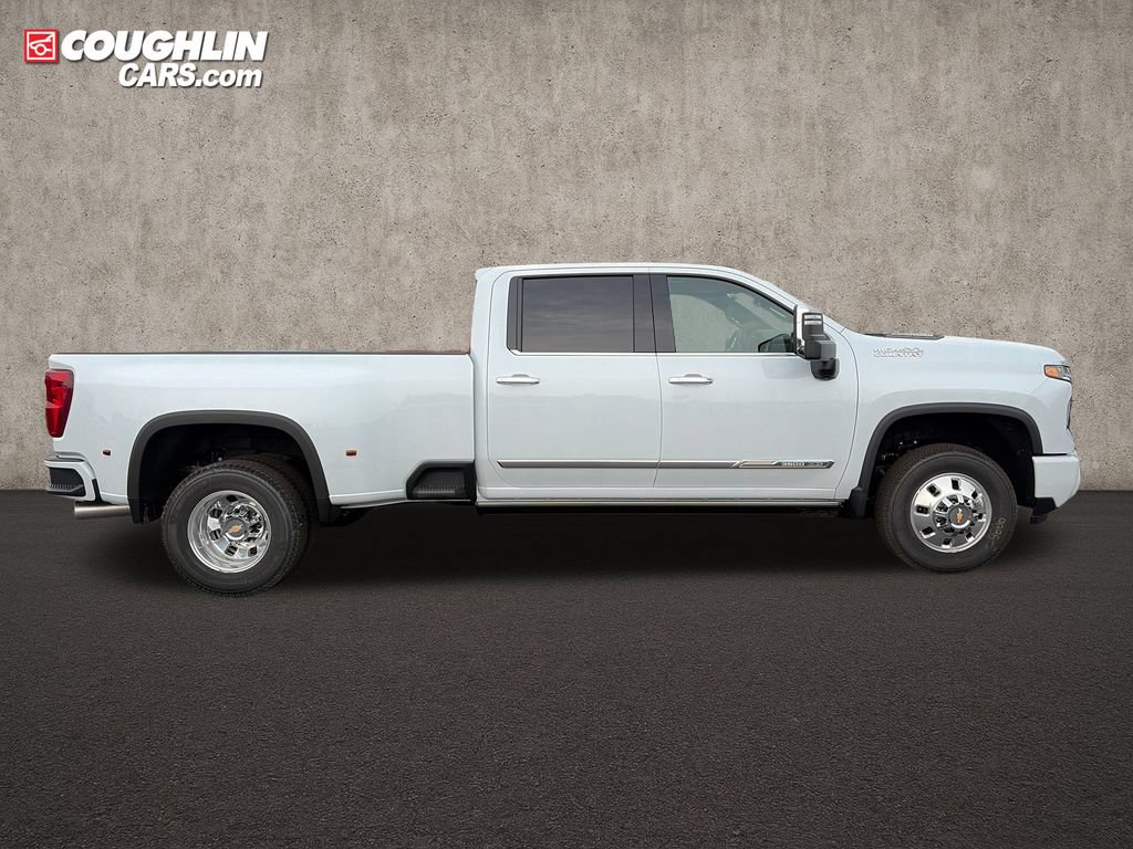 New 2026 Chevrolet Silverado 3500 High Country w/ High Country Premium Package AWD/4WD image 8