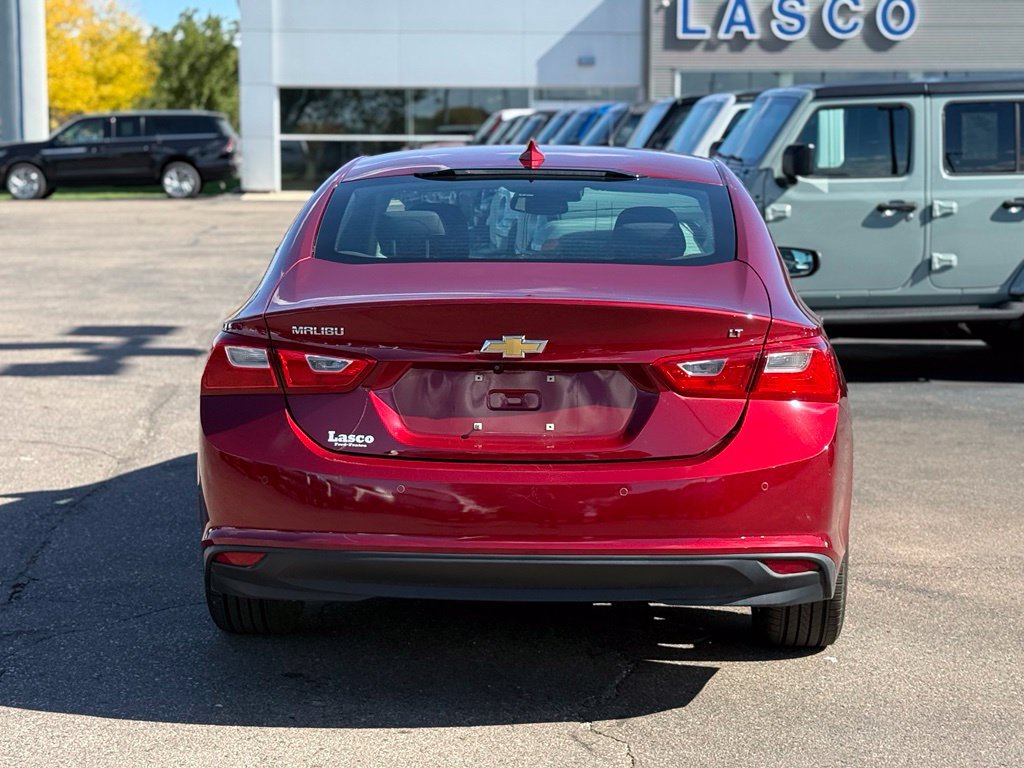 Used 2018 Chevrolet Malibu LT w/ Driver Confidence Package FWD image 31