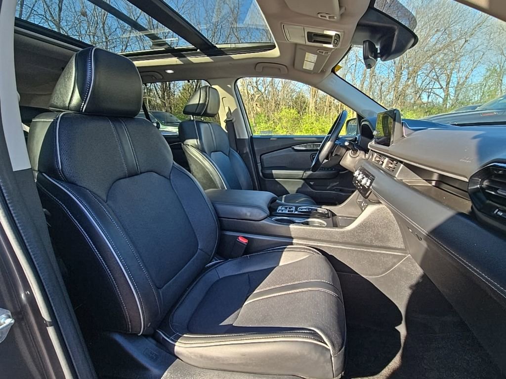 Used 2024 Honda Pilot Elite image 18