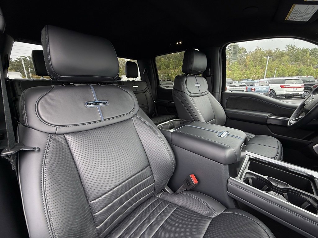 New 2026 Ford F250 Platinum image 30
