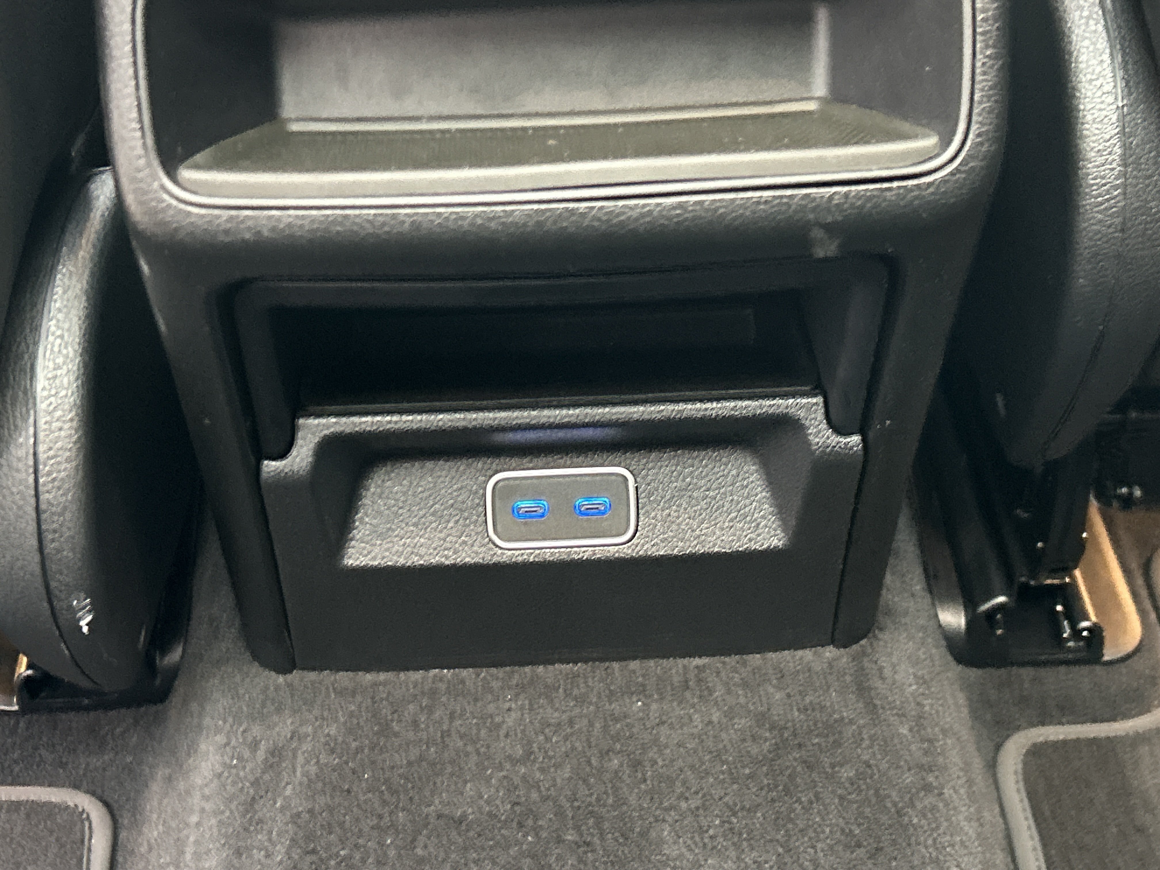 Certified 2025 Mercedes-Benz GLE 450 4MATIC image 40
