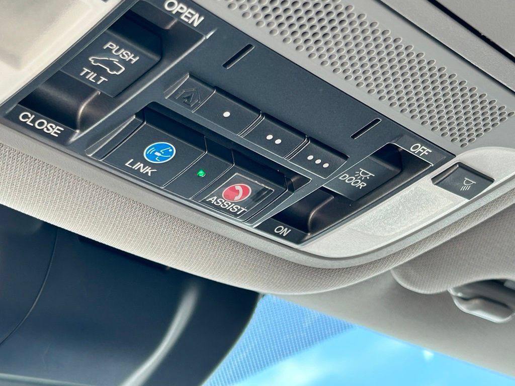Used 2020 Acura MDX FWD w/ Technology Package image 32