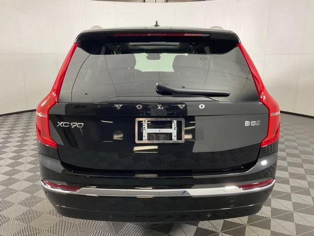 Certified 2025 Volvo XC90 B5 Plus w/ Protection Package AWD/4WD image 5