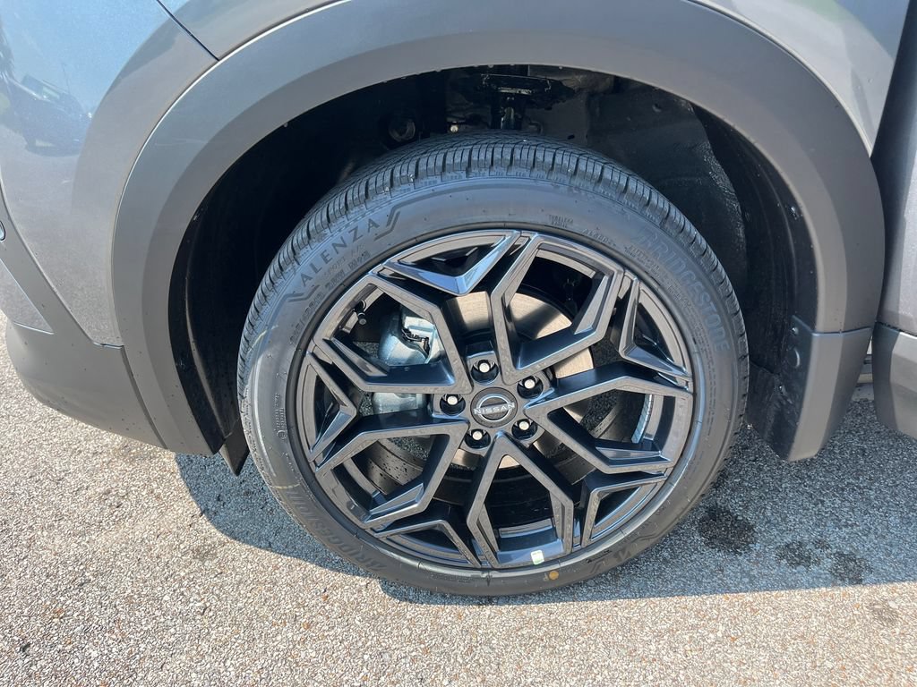 New 2027 Nissan Kicks SR w/ Cold Weather Package FWD image 30