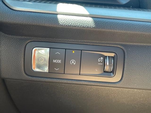 New 2026 Chevrolet Traverse LT FWD image 14