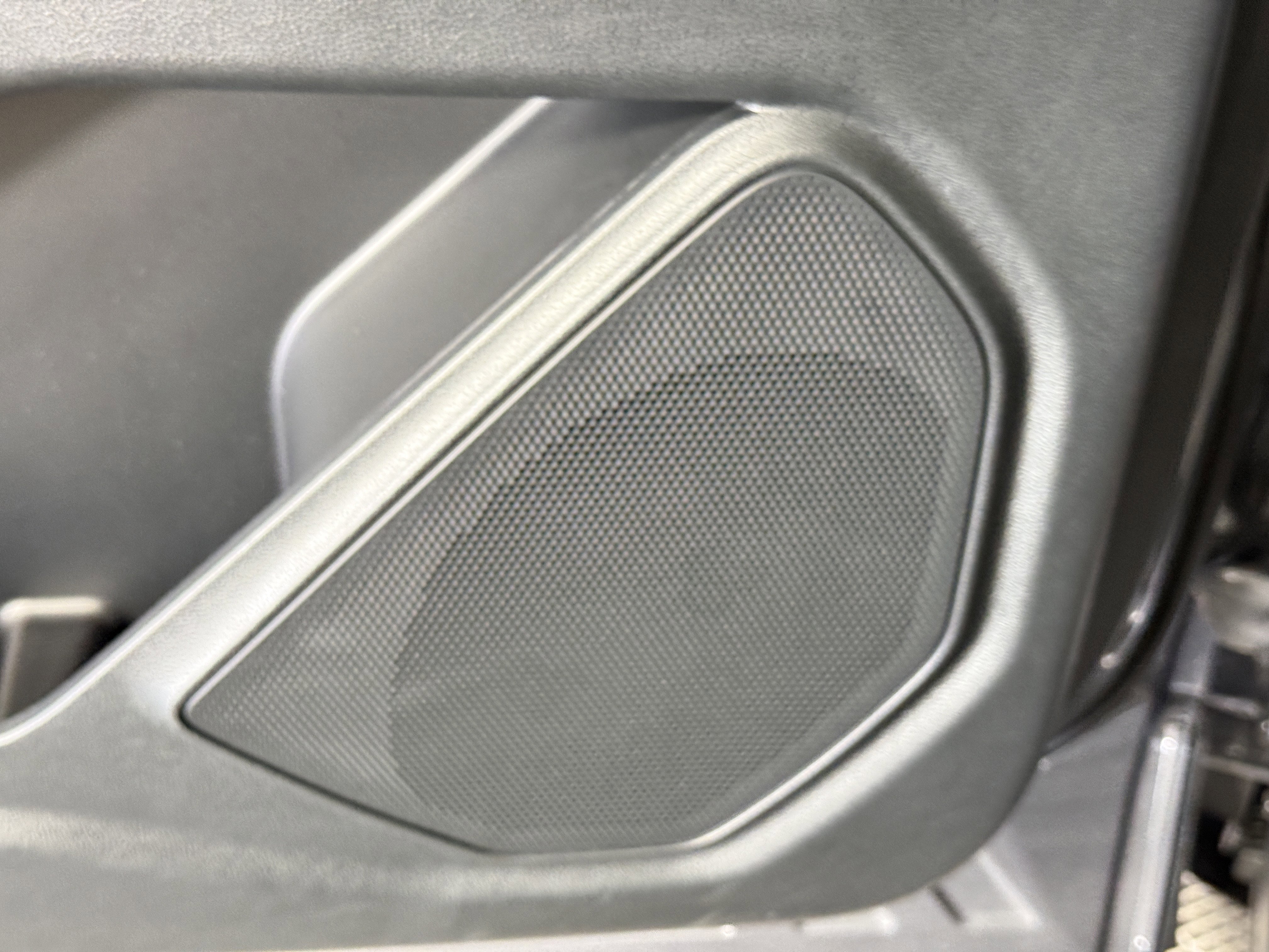 Certified 2023 Ford Explorer XLT w/ Equipment Group 202A image 17