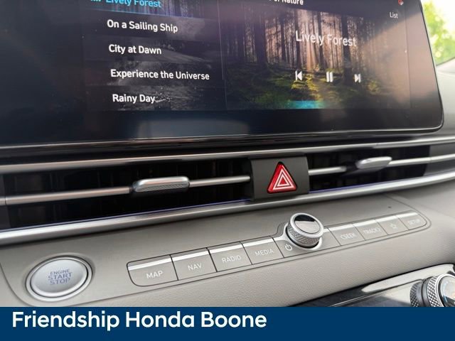 Used 2024 Hyundai Elantra SEL w/ Convenience Package FWD image 29