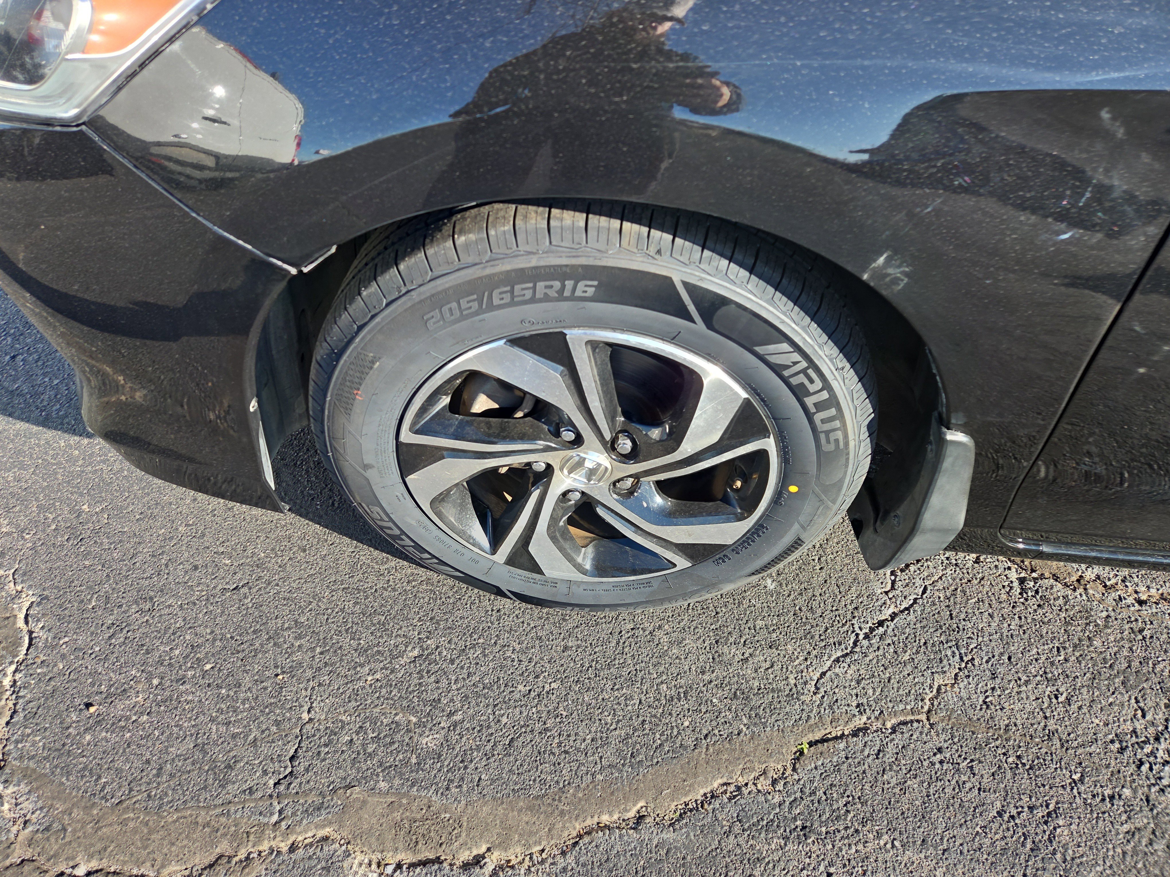 Used 2016 Honda Accord LX image 9