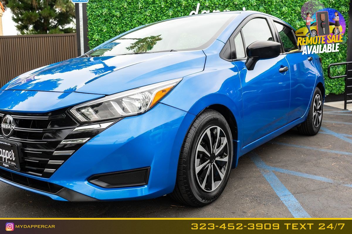 Used 2024 Nissan Versa S w/ Trunk Package FWD image 2