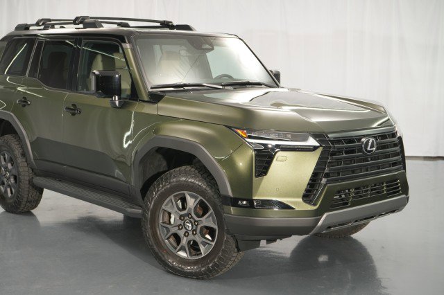 Used 2026 Lexus GX 550 Overtrail+ image 13