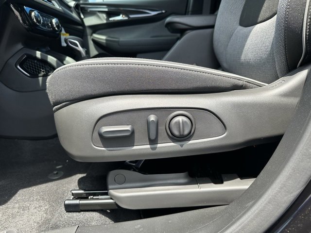 New 2025 Chevrolet TrailBlazer LT w/ Convenience Package image 17