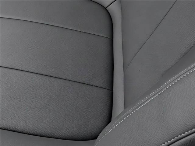 Used 2024 Mercedes-Benz GLB 250 image 28