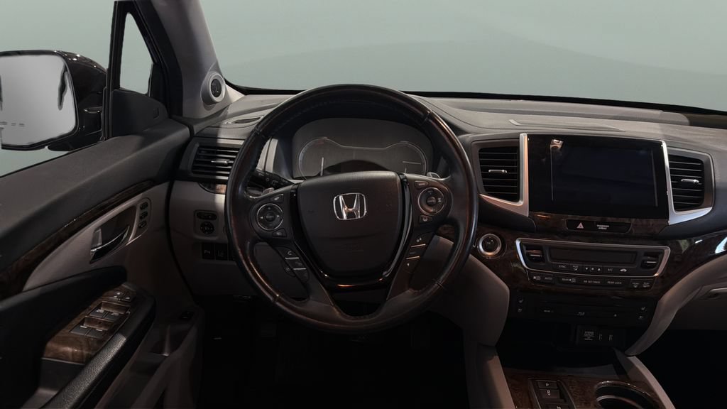 Used 2016 Honda Pilot Elite image 11