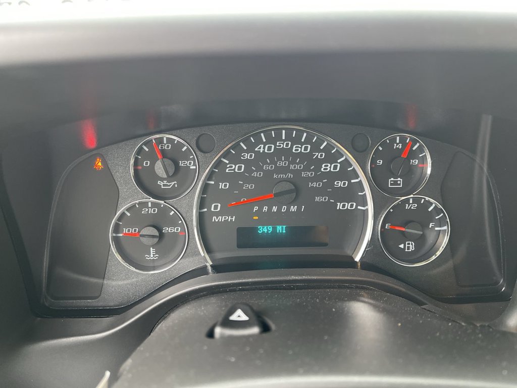 New 2025 Chevrolet Express 3500 w/ Power Convenience Package RWD image 9