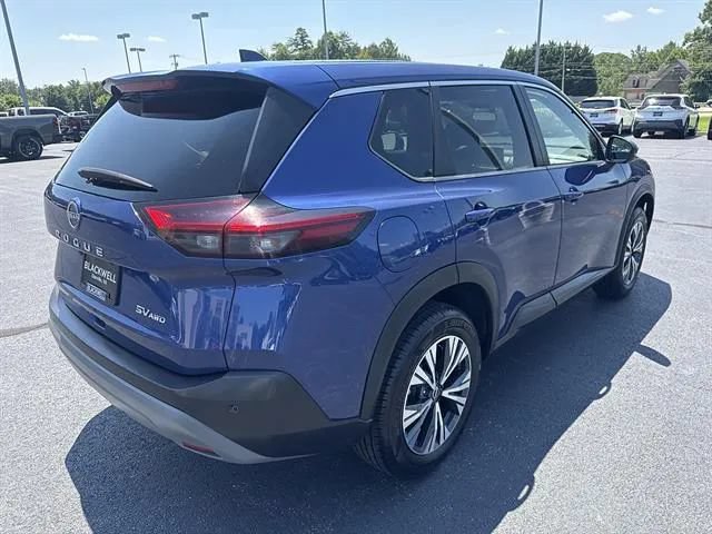 Used 2022 Nissan Rogue SV AWD/4WD image 7