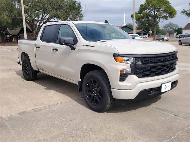New 2026 Chevrolet Silverado 1500 Custom w/ LPO, Dark Essentials Package image 2