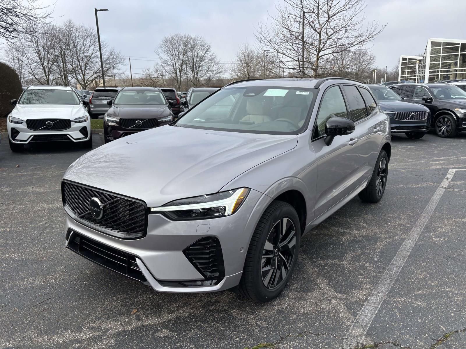 New 2026 Volvo XC60 B5 Plus w/ Protection Package Premier image 3