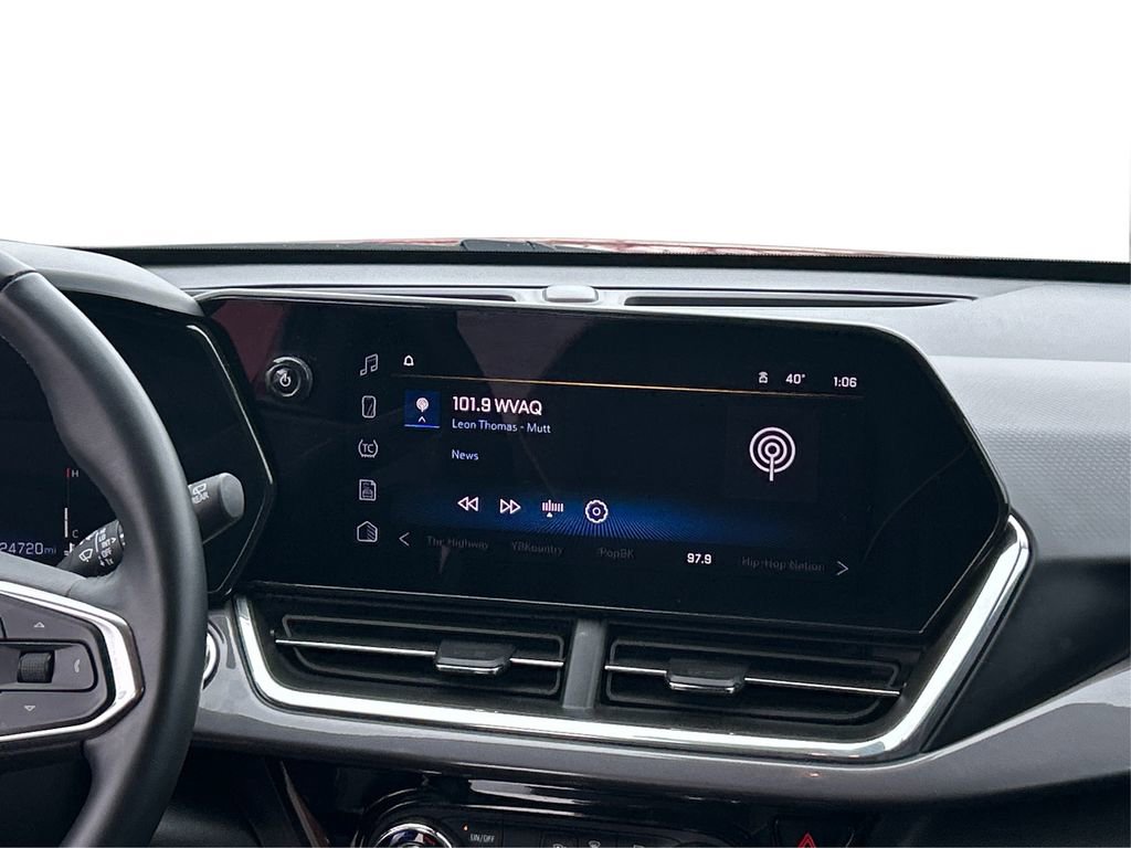 Used 2024 Chevrolet Trax ACTIV image 18