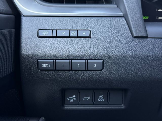 Used 2025 Lexus GX 550 image 23