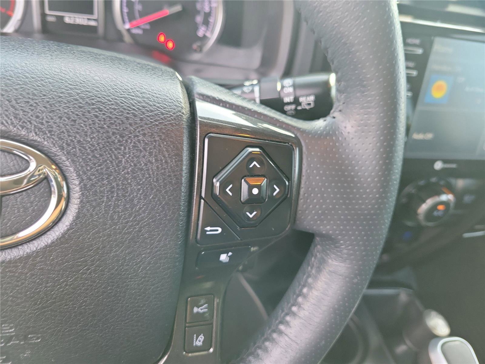 Used 2022 Toyota 4Runner TRD Off-Road Premium image 25