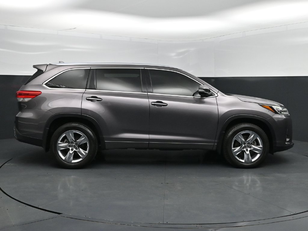 Used 2019 Toyota Highlander Limited AWD/4WD image 8