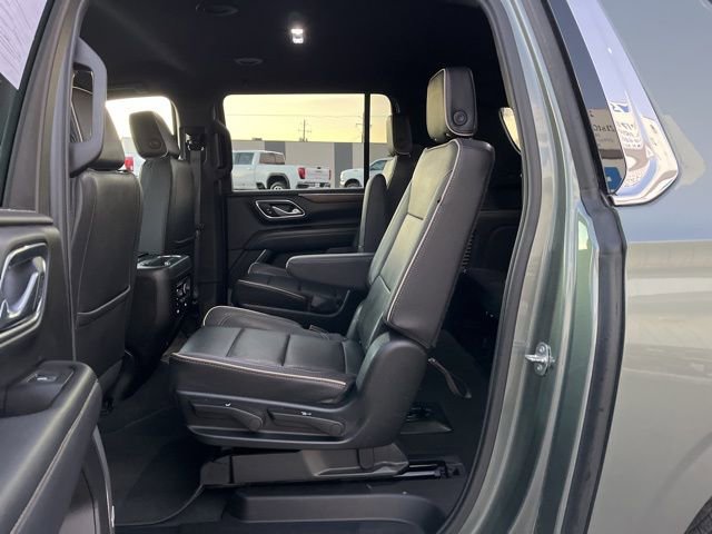 Used 2023 Chevrolet Suburban Premier image 29