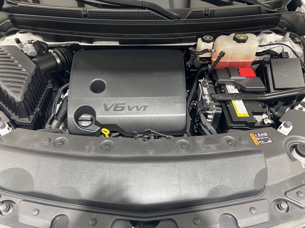 Used 2024 Buick Enclave Avenir w/ Avenir Technology Package image 26