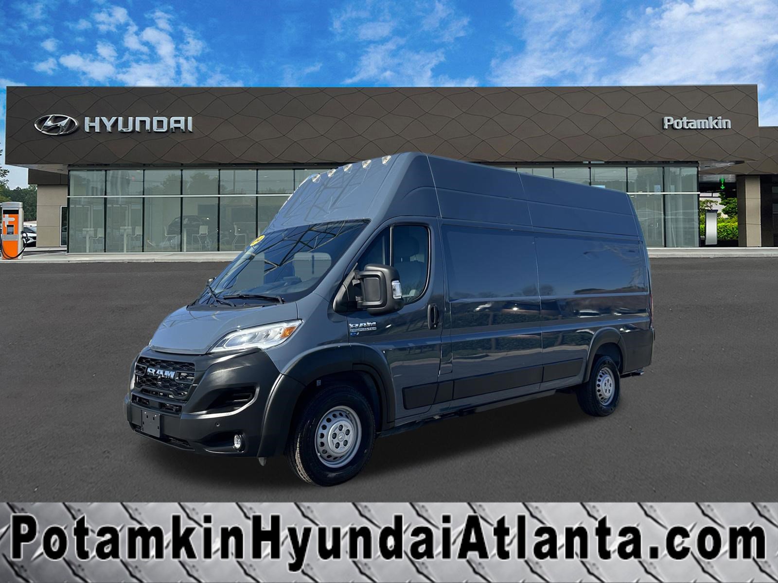 Used 2024 RAM ProMaster 3500 image 1