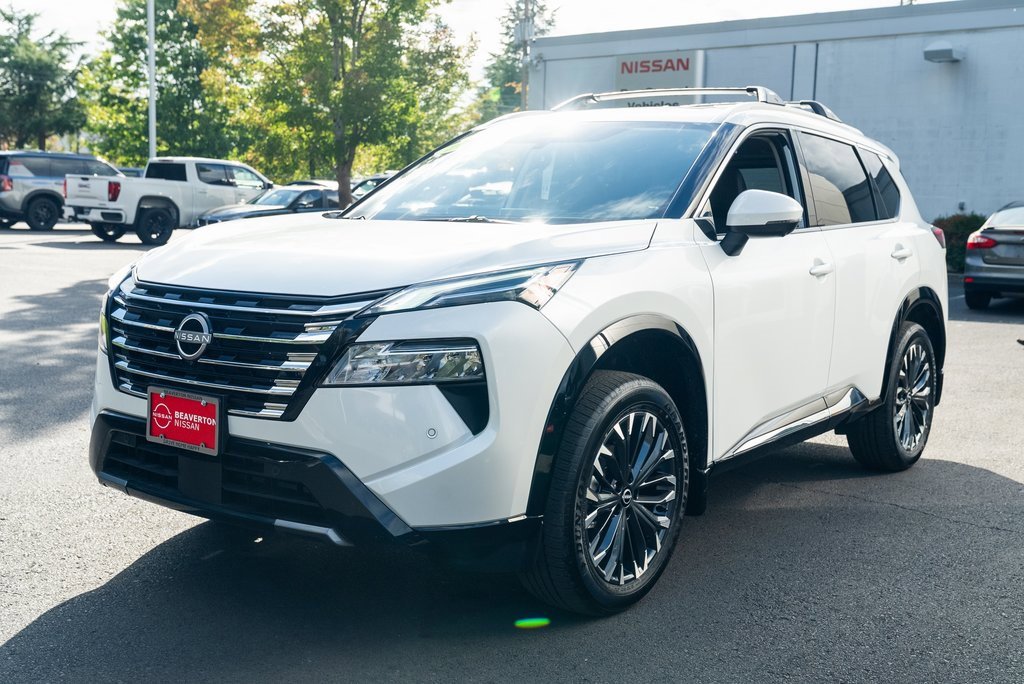 New 2026 Nissan Rogue Platinum image 3