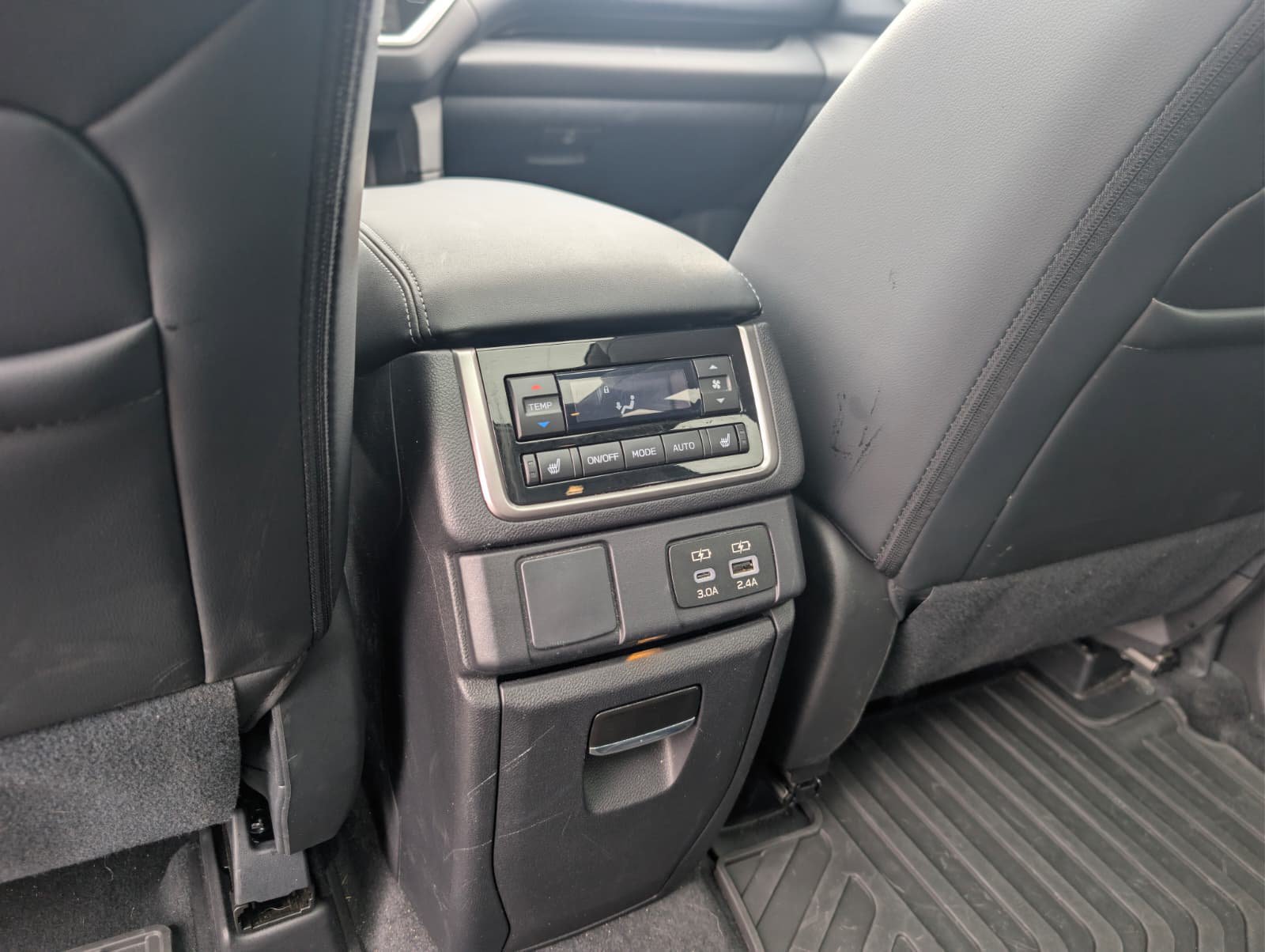 Used 2026 Subaru Ascent Limited AWD/4WD image 31