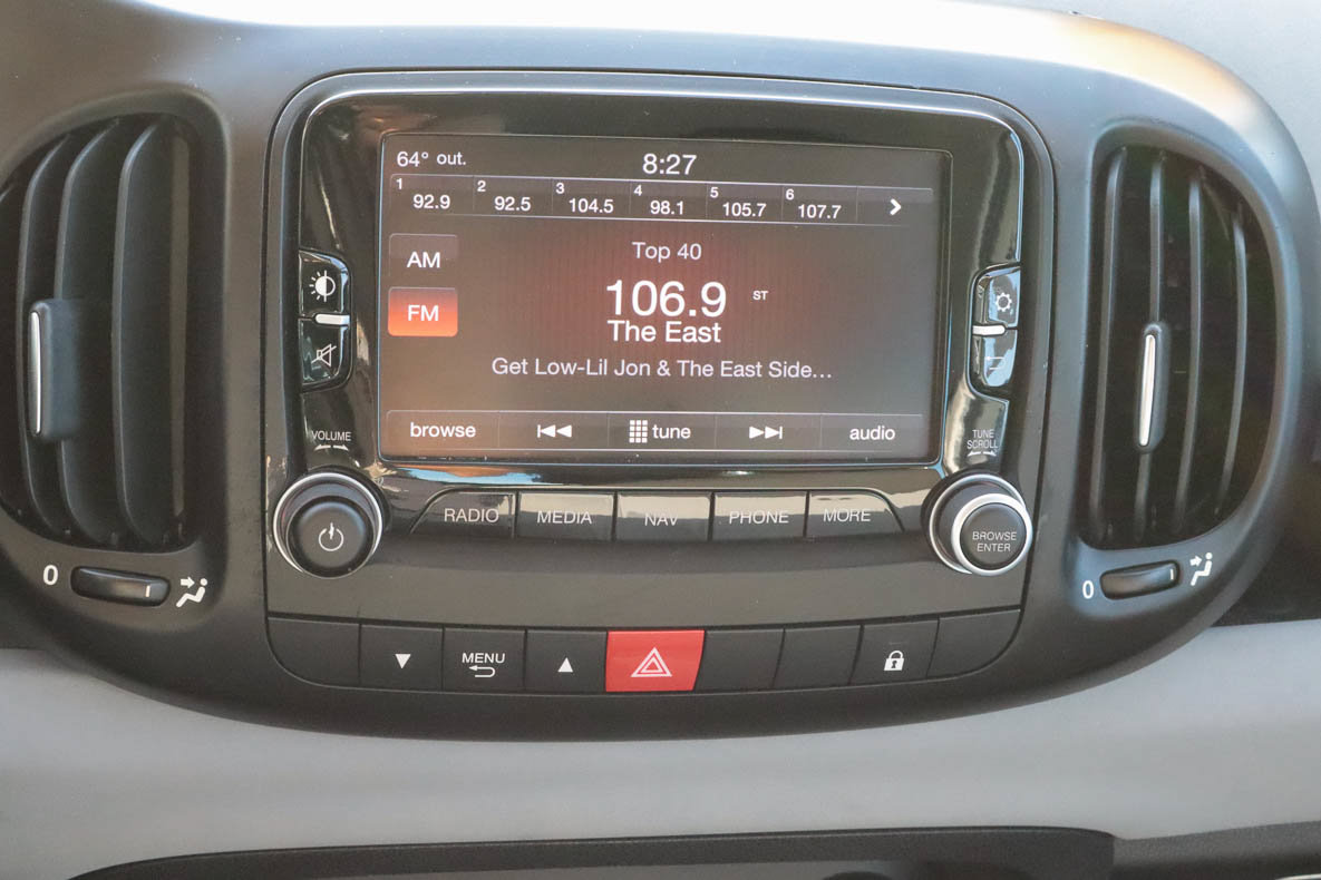 Used 2014 FIAT 500L Easy FWD image 11