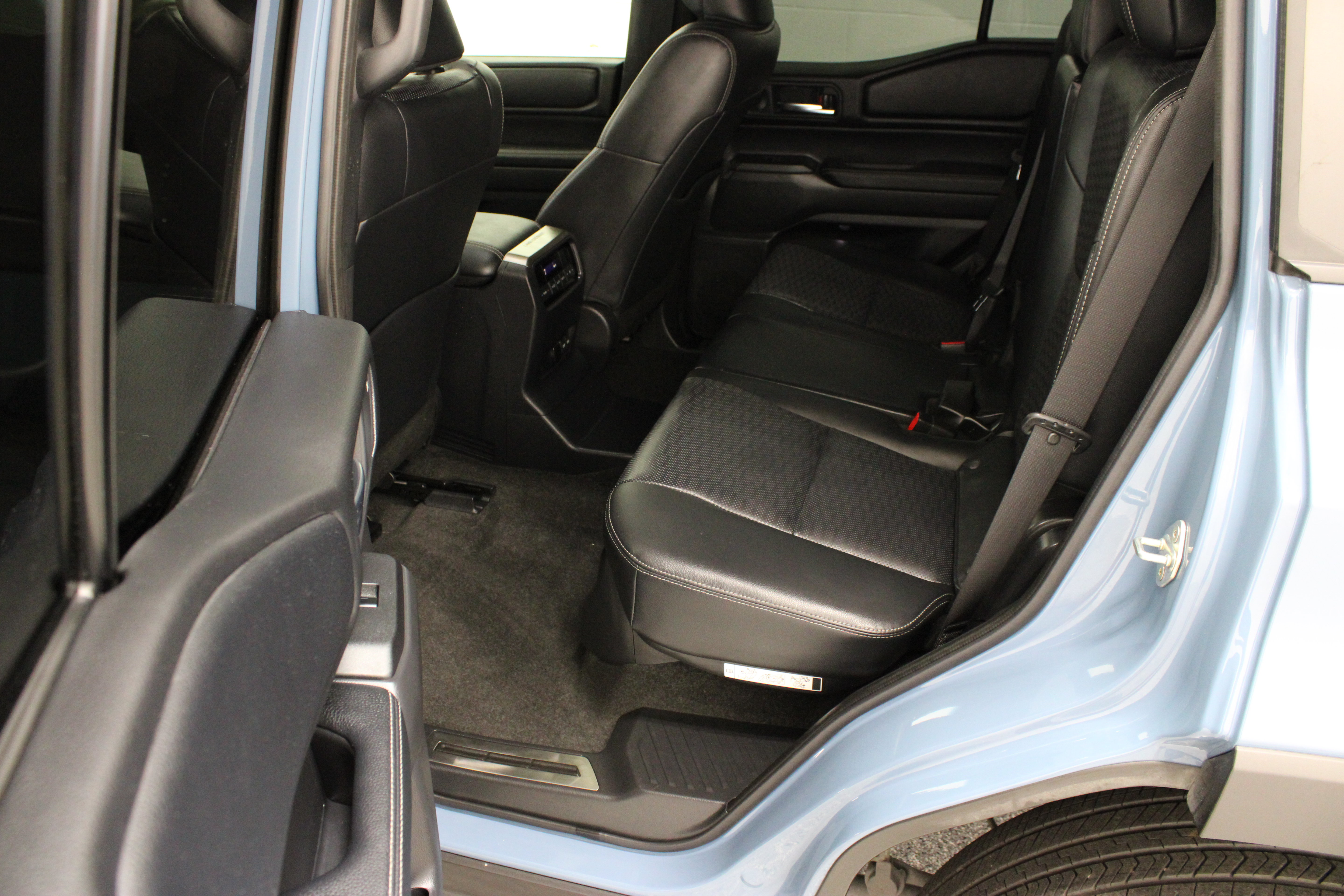 Used 2025 Toyota Land Cruiser w/ Premium Package AWD/4WD image 32