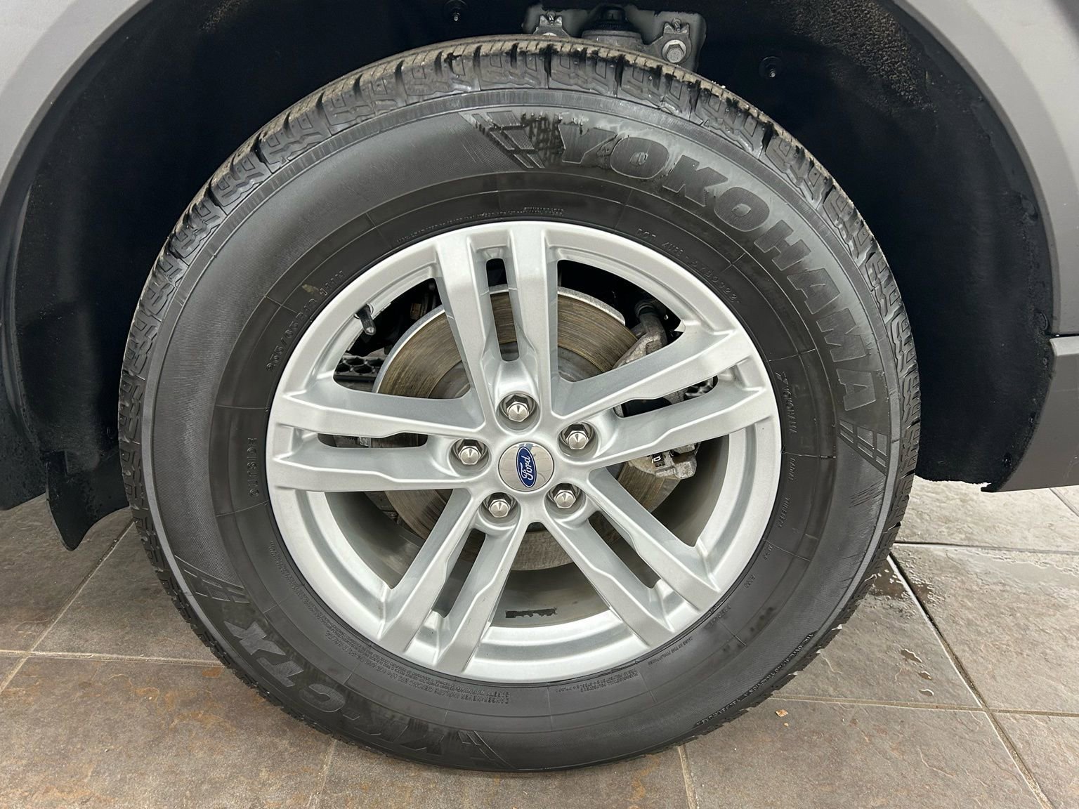 Used 2020 Ford Explorer XLT image 36