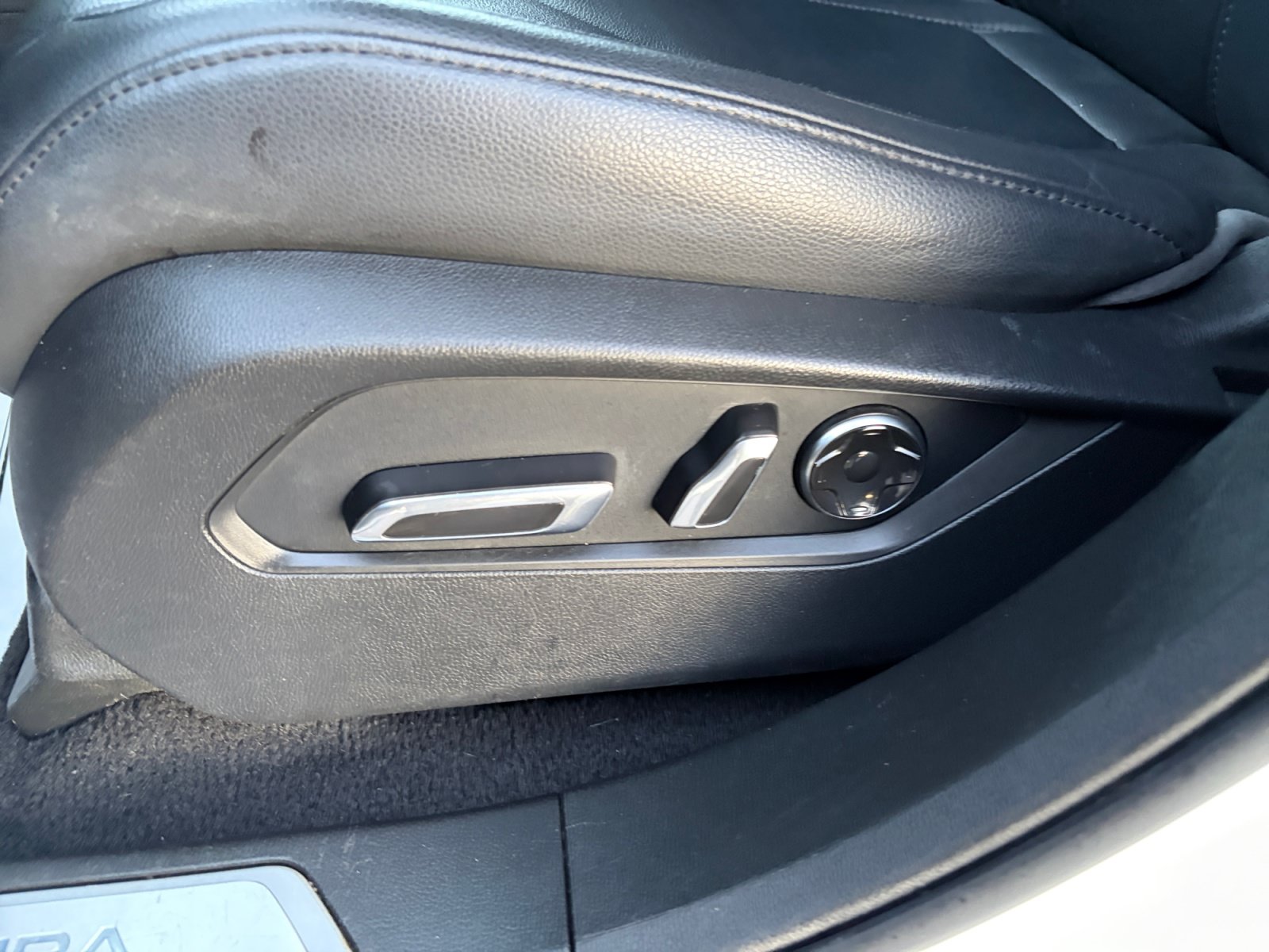 Used 2019 Acura RDX AWD image 15