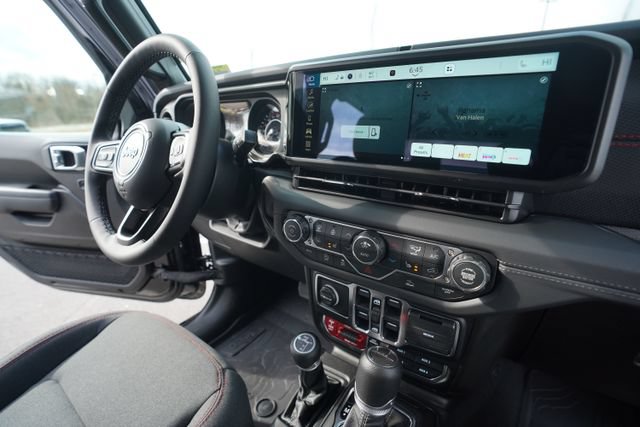New 2026 Jeep Gladiator Rubicon AWD/4WD image 29
