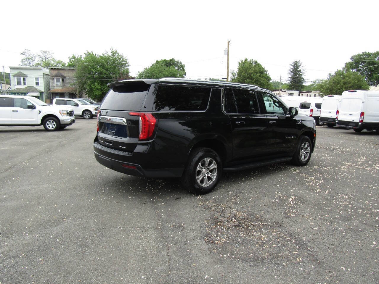 Used 2022 GMC Yukon XL SLE AWD/4WD image 5